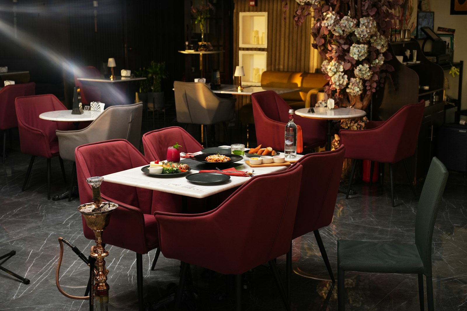 Club Restaurant